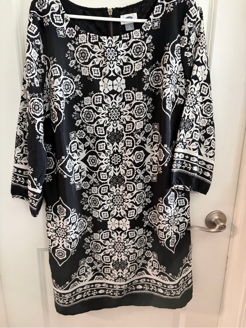 Old Navy Black and White Printed Midi Dress